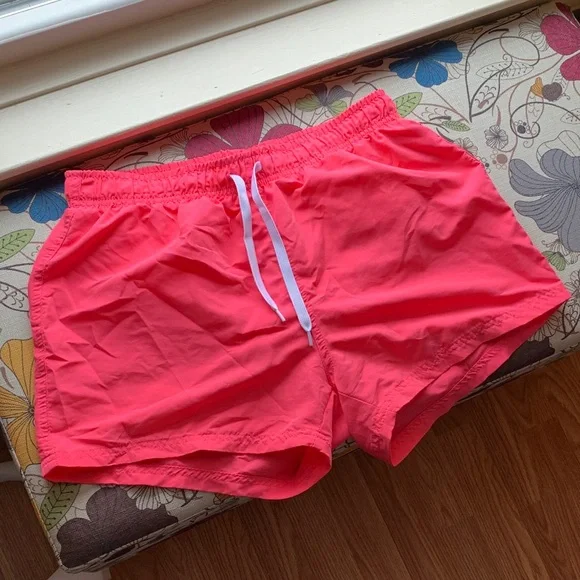 Women’s Athletic Shorts in Vibrant Pink - Picture 4 of 5